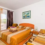 Bay Of Dreams - Two-bedroom With Terrace And Sea View Janjina